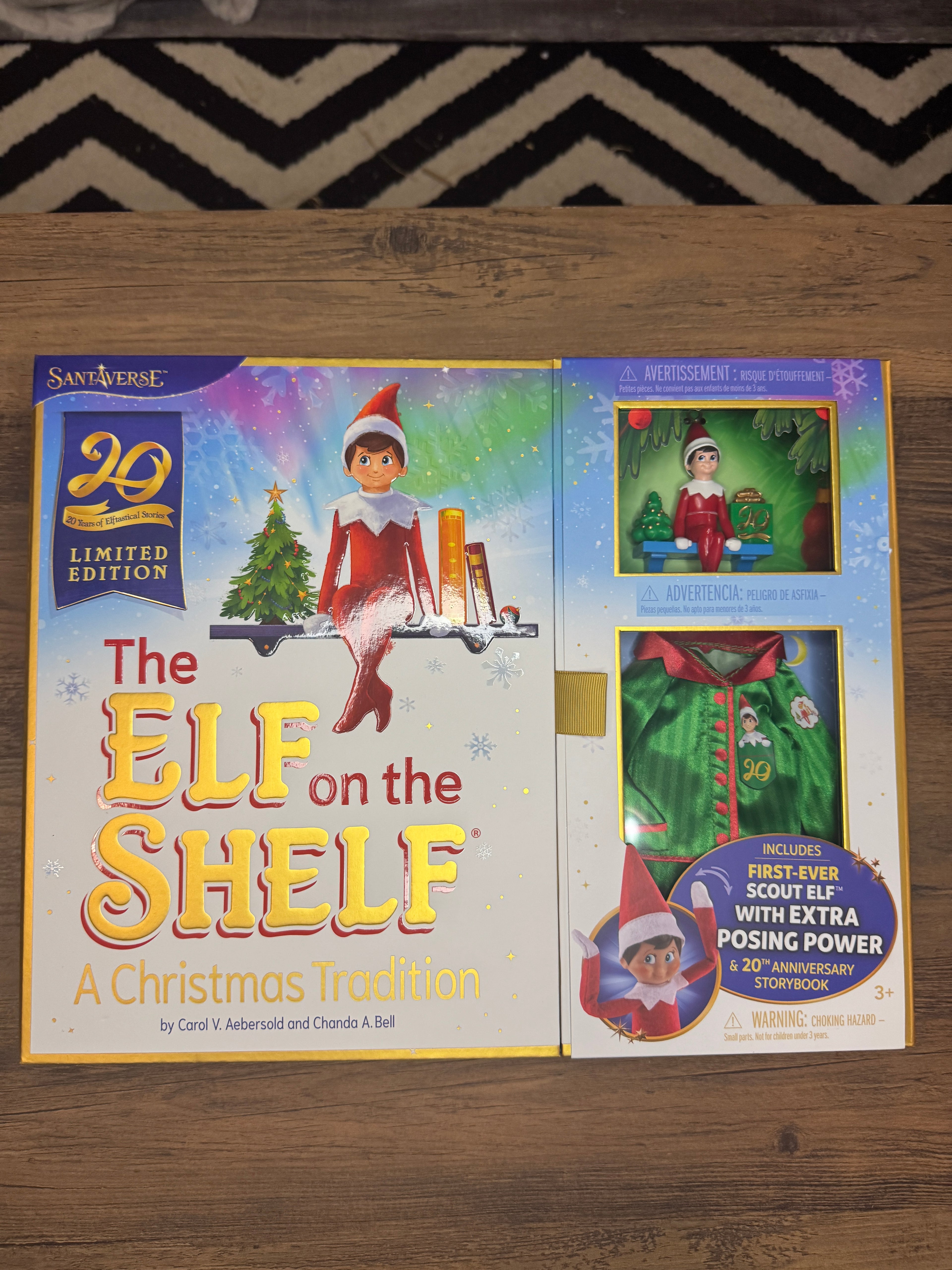 Elf On the Shelf: A Christmas Tradition, Limited 20th Anniversary Edition New